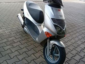 APRILIA LEONARDO 125ER ROLLER
