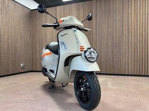 VESPA GTV 300 E5 BEIGE AVVOLGENTE Q03