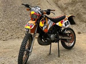 VERKAUFE MEINE KTM LC2 (ÄHNLICH DER ALTEN EXC) NEUER MOTOR