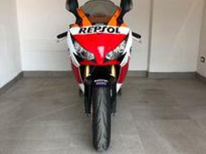 HONDA CBR 1000 RR FIREBLADE REPSOL 2015