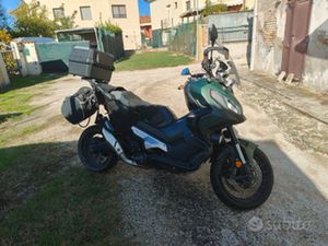 HONDA X -ADV 750