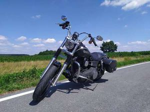 HARLEY-DAVIDSON DYNA STREET BOB