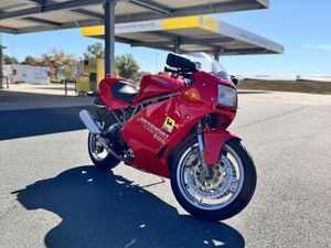 DUCATI 900 SS