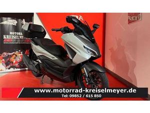 HONDA FORZA 125 GEPFLEGTER ZUSTAND AUS 1. HAND