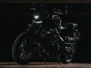 MT-09 RN87 (TIEFERGELEGT) + AKRAPOVIC KOMPLETT ANLAGE