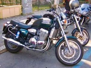 TRIUMPH THUNDERBIRD 900