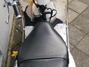 ROLLER NACH VANDALISMUS PREISWERT ABZUGEBEN