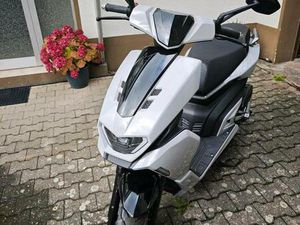 NOVA MOTORS GT5 ROLLER 50 CCM !!675KM!!