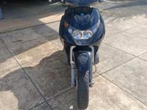 PIAGGIO BEVERLY 200 - 2004