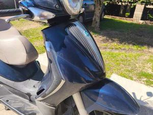 PIAGGIO BEVERLY 250 27839 KM - FUNZIONANTE AL 100% BLU/AZZURRO
