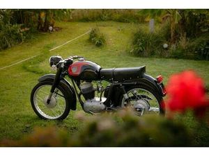 MV AGUSTA 125 TURISMO RAPIDO OLDTIMER