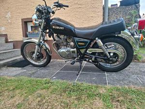 SUZUKI GN250