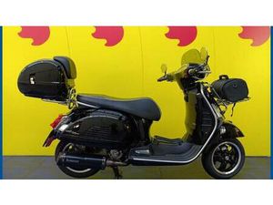 VENDO VESPA GTS 300 HPE (2019) USATA A SESTO CALENDE (CODICE 9859659) - MOTO.IT
