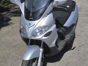 PIAGGIO X9 250