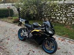HONDA CBR 1000 RR FIREBLADE