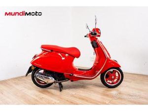 VESPA PRIMAVERA 125 RED - 2024