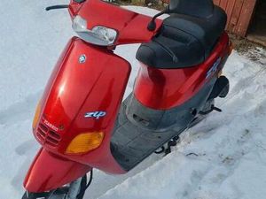 SUCHE PIAGGIO ZIP ODER PIAGGIO TPH ( NO AEROX APRILIA PEUGEOT