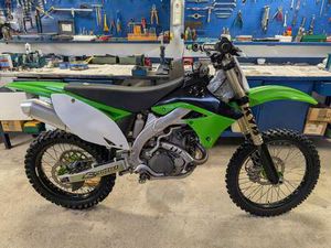 KAWASAKI KX 450 VERDE