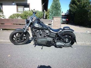 HARLEY-DAVIDSON DYNA STREET BOB