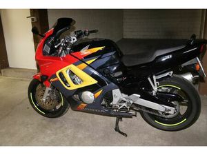 HONDA CBR 600F PC31