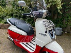 SCOOTER PEUGEOT DJANGO 3700 KM BLAUW KENTEKEN — SCOOTERS | PEUGEOT — MARKTPLAATS