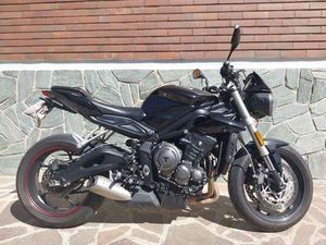 TRIUMPH STREET TRIPLE 765 S NERO