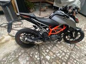 KTM DUKE 125