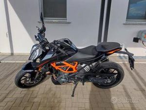 KTM 390 DUKE - 2023