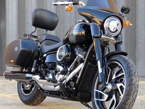 2021 HARLEY-DAVIDSON FLSB SPORT GLIDE 1745 – STUNNING CONDITION, LOW MILEAGE FSH