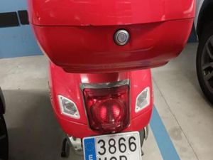 VESPA - GTS 300 TOURING