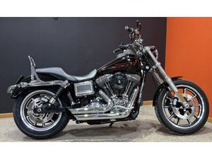 2014 HARLEY-DAVIDSON® LOW RIDER® BLACK W/ PINSTRIPE