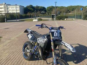HUSQVARNA WR 125 HISQVARNA WR 125 TARGATO