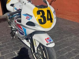 SUZUKI - SUZUKI GSXR 600 K1