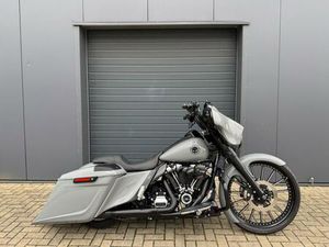 HARLEY-DAVIDSON FLHX STREET GLIDE 26ZOLL BAGGER CUSTOMBIKE