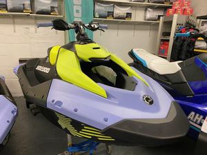 SEA-DOO SPARK 1UP TRIXX 90 —MASSIVE £1300 SAVING AND 4 YR WARRANTY