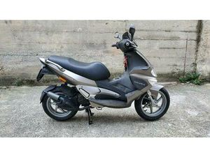 VENDO GILERA RUNNER 50 PURE JET USATA A LECCO (CODICE 9860829) - MOTO.IT