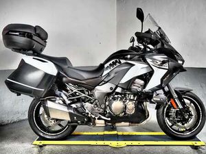 2020 KAWASAKI VERSYS 1000 GT SE ,LUGGAGE,INNER BAGS,SPOTS,CRASH BUNGS,GREAT BIKE