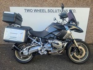 BMW R1200GS WITH FULL BMW VARIO LUGGAGE
