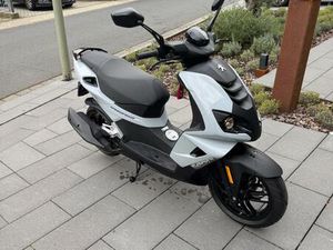 PEUGEOT SPEEDFIGHT 4, MOTORROLLER 50 CCM