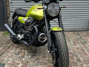 MOTO GUZZI V7 SPORT E5+ VERDE LEGNANO - GREEN IN STOCK