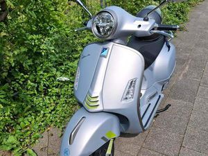 MOTORROLLER VESPA GTS 125 SUPER SPORT