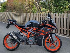 KTM RC125 2022 (NEUER TÜV + REIFEN)
