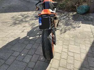 KTM 890 DUKE