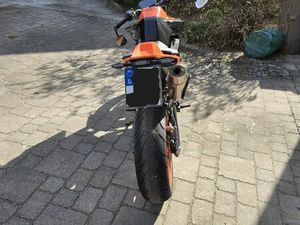 KTM 890 DUKE GP
