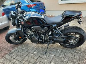 HONDA CB 1000 R