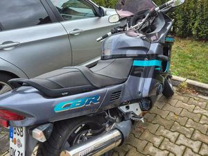 HONDA CBR 1000F SC24 DUAL BREAK