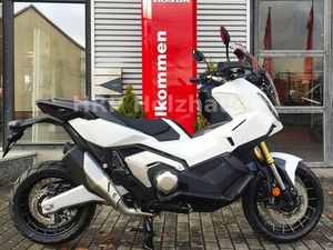 HONDA X-ADV 750