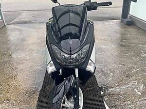 YAMAHA NMAX 125 2016 EXCELLENT ÉTAT / PRÊT À ROULER