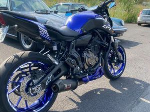 YAMAHA MT07 2018