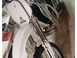 YAMAHA 250 YZ 1996 NUM 4SR